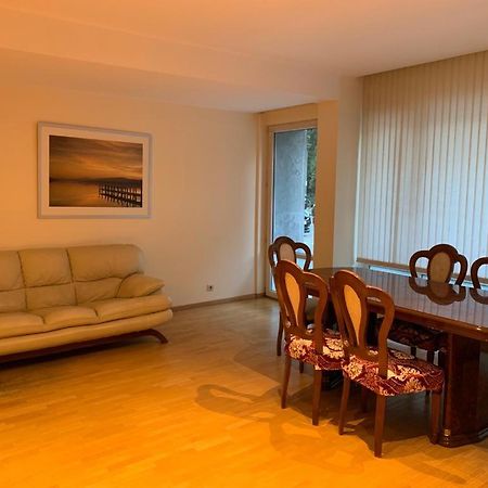 Lovely Two Bedroom Apartment With Free Parking Антверпен Экстерьер фото